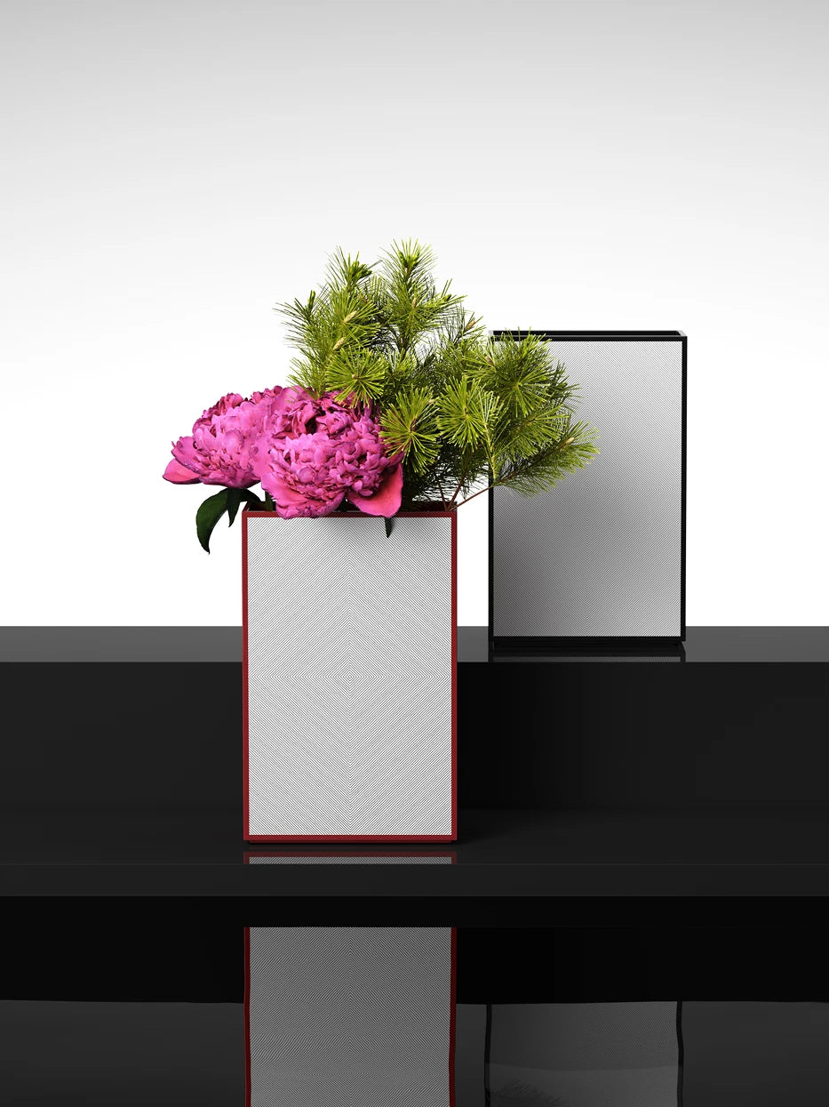 OPTICAL ART Cubic Vase