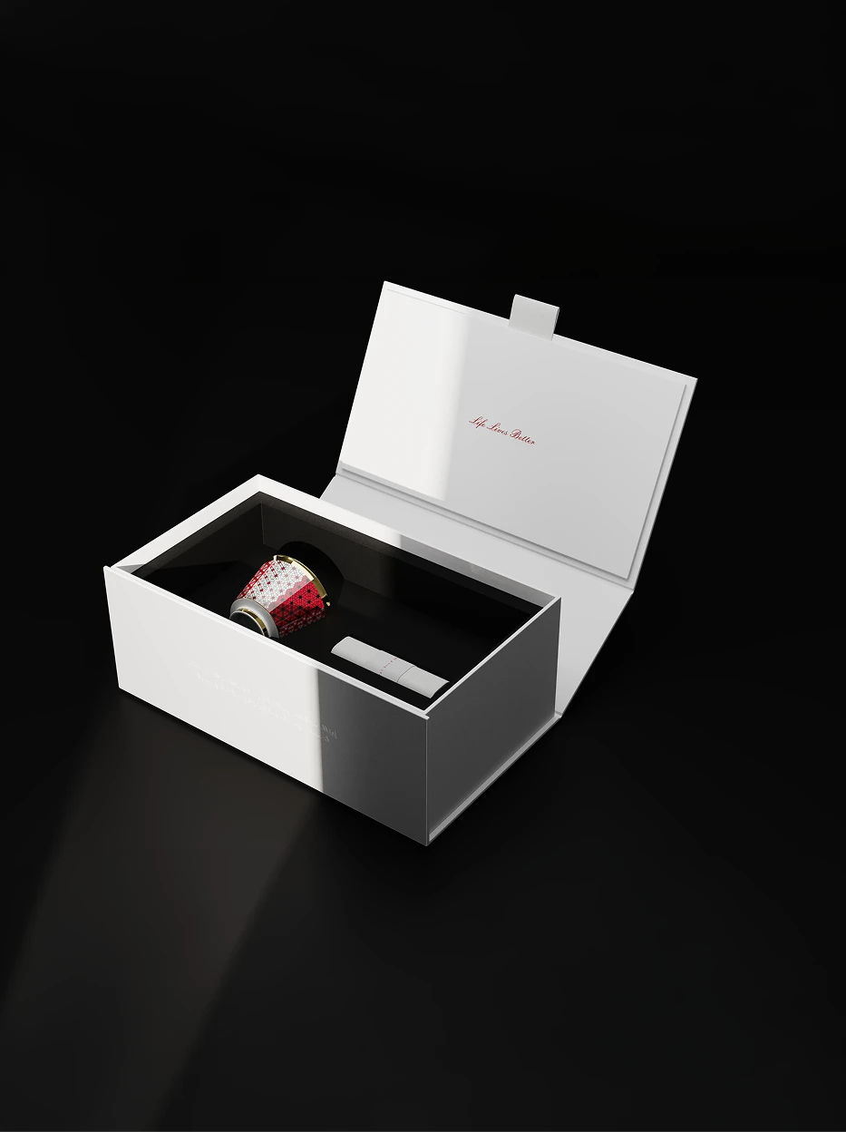 Premium unboxing shot of single GUOYUE Gradient ceramic cup neatly embedded in black flocking lining of white branded flip gift box, solid pure black minimalist background