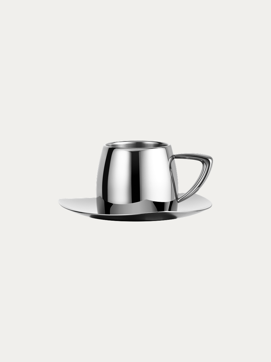 RESONG HOME SHEDI Cup & Saucer - L, large double-wall insulated coffee cup set made of mirror polished 304 stainless steel, matching irregular wavy saucer, drum-shaped cup body with hollow triangular handle, official product photo on plain off-white background