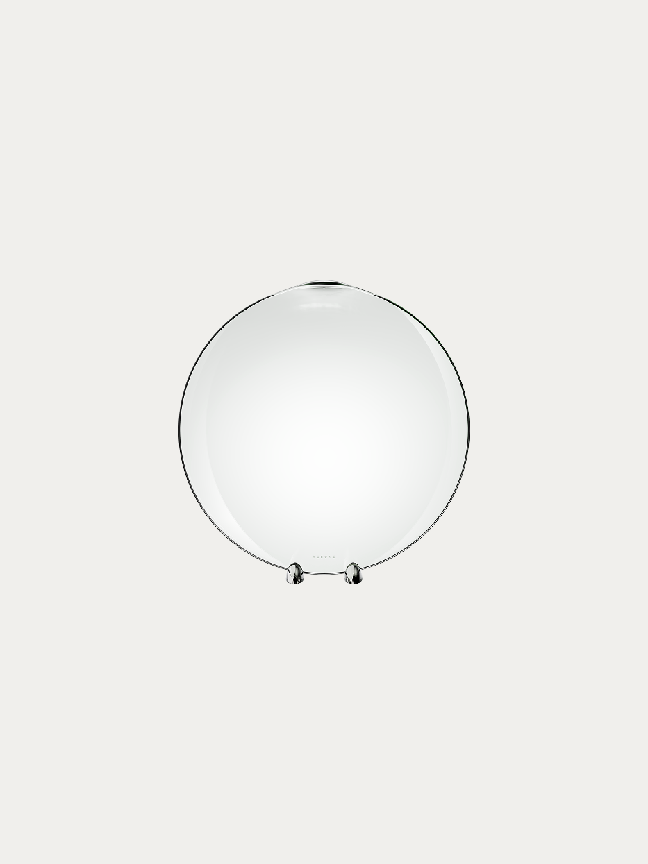 Official product shot of large Fishmouth round flat glass vase on pure off-white background, enlarged flat circular transparent glass body, narrow fish-mouth shaped top flower slot, two curved polished alloy support feet at bottom, large capacity ultra-thin minimalist artistic hydroponic glass vase