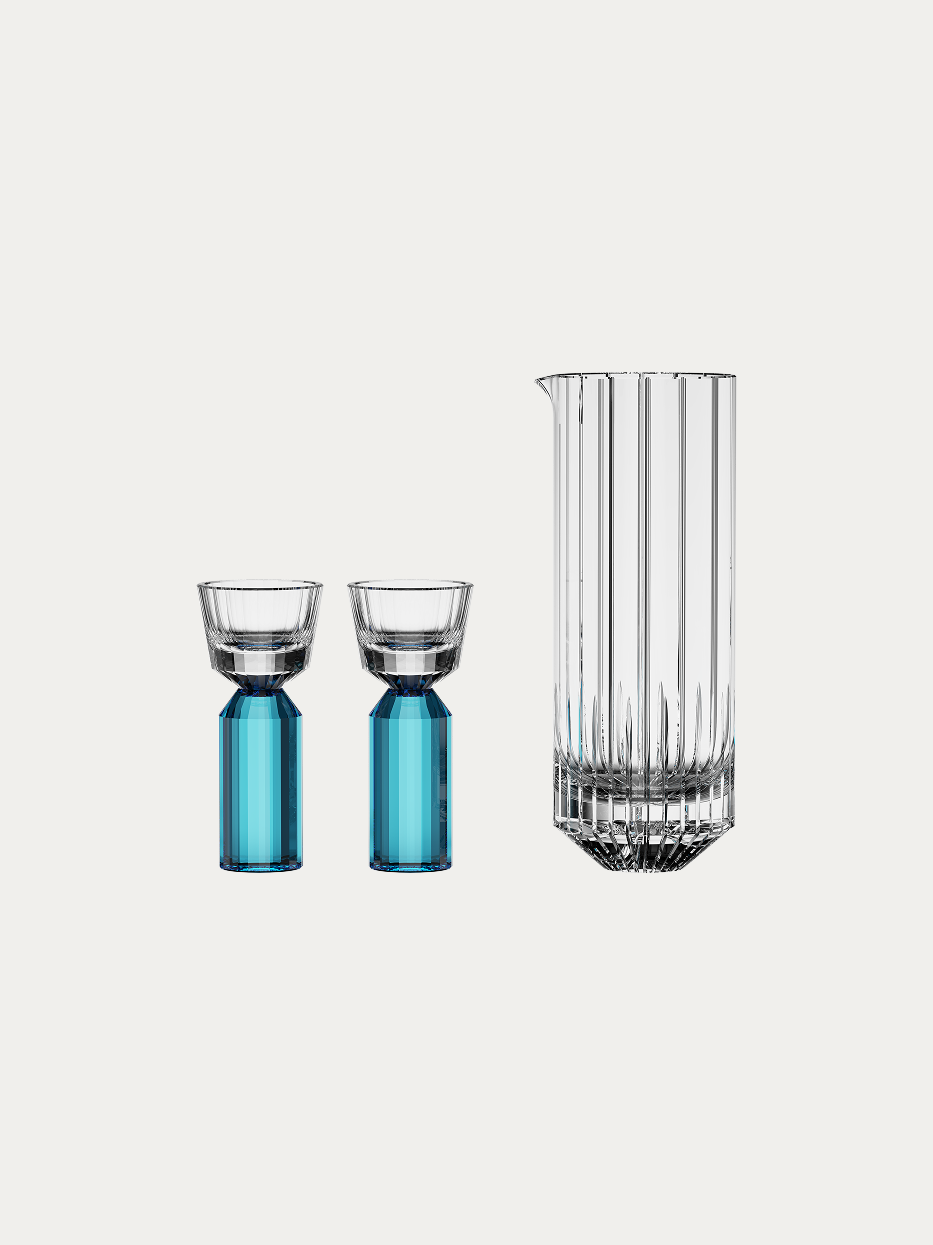 RESONG HOME HUAZUN Baijiu Set (Blue), complete vertical hand-cut crystal liquor pitcher decanter plus 2 faceted dual-body shot glasses with lake blue base, official product photo on plain off-white background